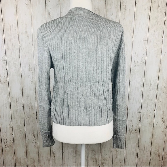 🔥HOT CHIC🔥Sexy V-Neck Twist Front Crop Sweater Gray M/L NWT - Picture 6 of 7